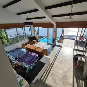 Priscilla Koh Tao